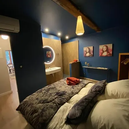 T2 Douillet Renove Hyper Centre